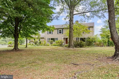 3534 N Sugan Rd, New Hope, PA 18938