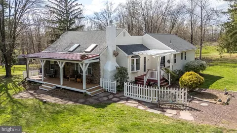 562 Geigel Hill Rd, Ottsville, PA 18942