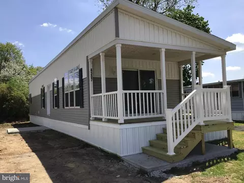 4307 Dover Dr, Morrisville, PA 19067
