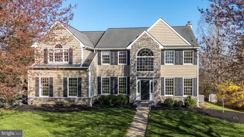 5510 Grandview Ln, Doylestown, PA 18902