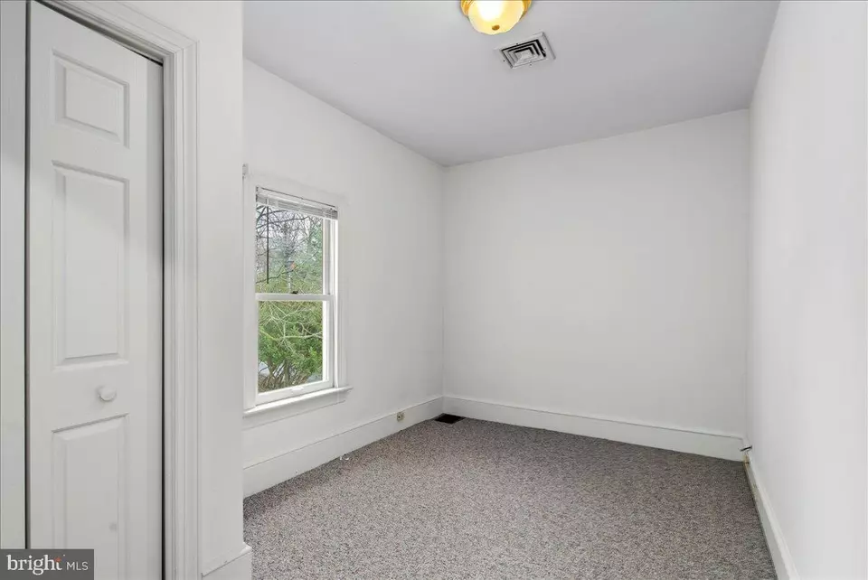 Bedroom - 34 Elfman Dr, Doylestown, PA 18901 photo 4 of 4