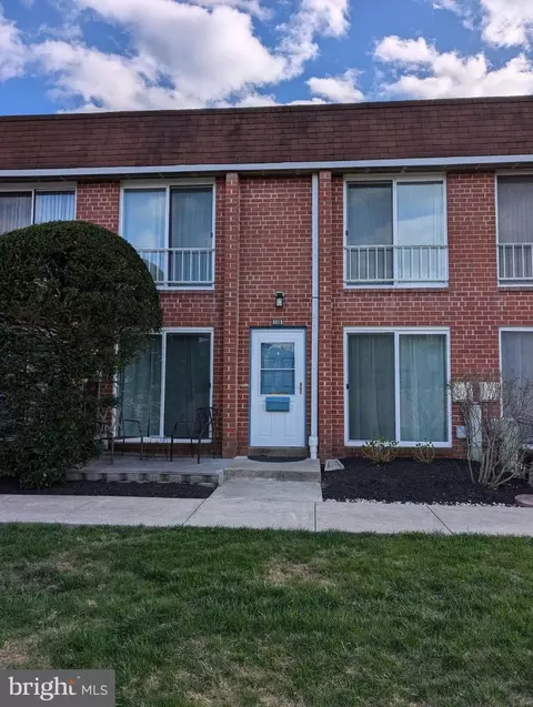 113 Lexington Ct, Warminster, PA 18974