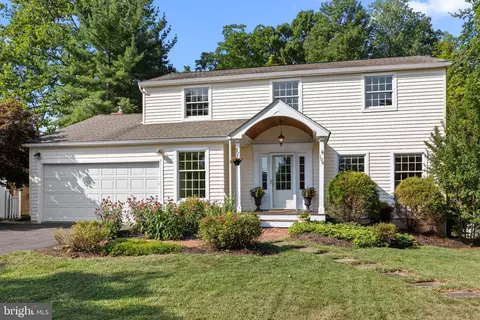 109 Ruth Ln, Doylestown, PA 18901