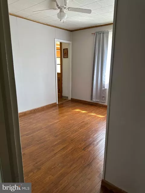 Entry Way - 602 Leopard Ln, Warminster, PA 18974 photo 3 of 3