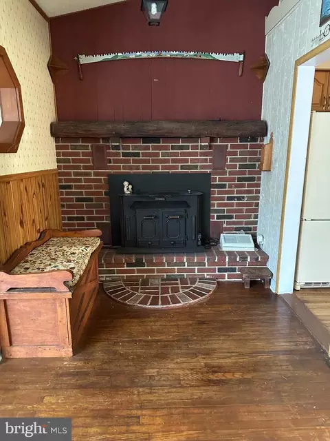 Entry Way - 602 Leopard Ln, Warminster, PA 18974 photo 1 of 3