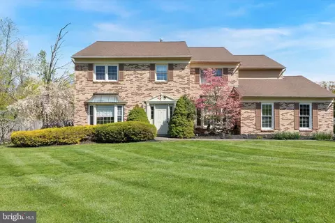 501 Caddy Dr, Doylestown, PA 18901
