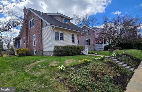 325 S 5th St, Perkasie, PA 18944