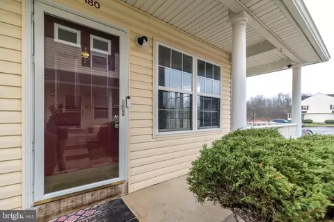 180 Prairie Ct #180, Quakertown, PA 18951