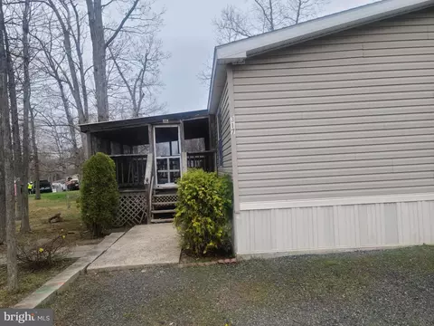 317 Cedar Dr, Quakertown, PA 18951