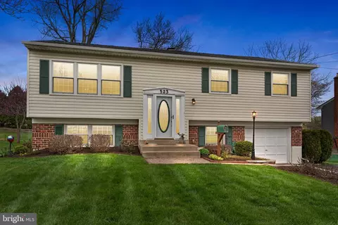 523 Byron Rd, Warminster, PA 18974