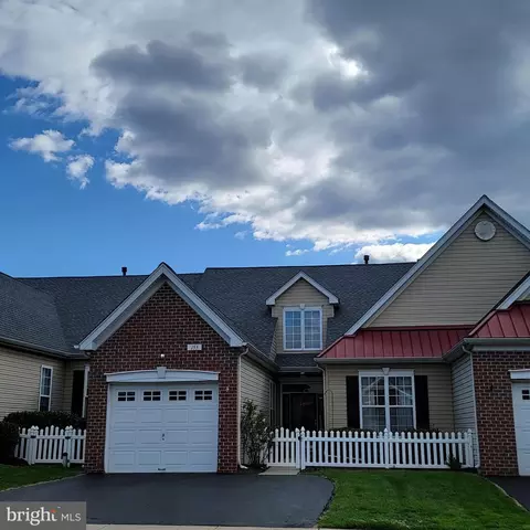 155 Dorchester Dr, Sellersville, PA 18960