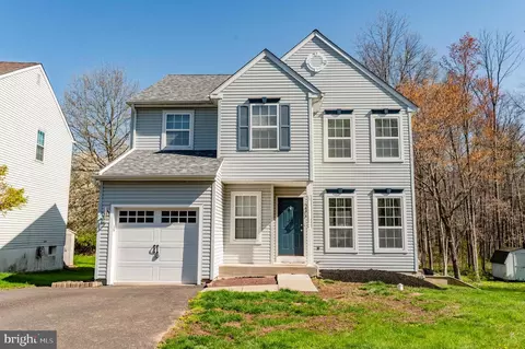 107 Eckerts Pl, Chalfont, PA 18914