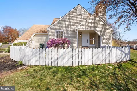 1710 Fredendall Cir, Southampton, PA 18966