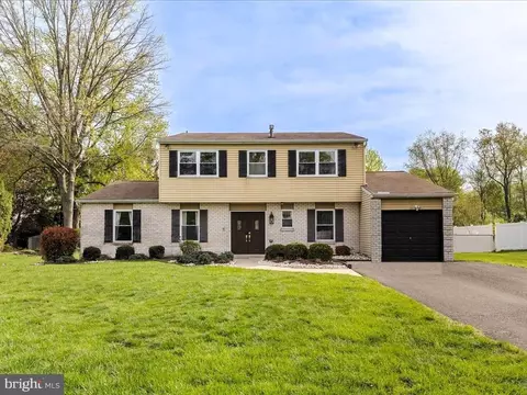 45 Shelley Rd, Southampton, PA 18966