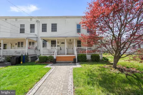 347 W Woodland Ave, Langhorne, PA 19047