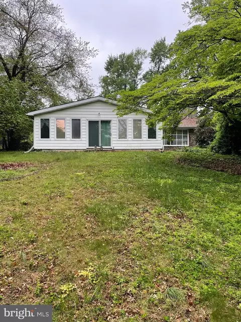 24 Winding Ln, Feasterville Trevose, PA 19053