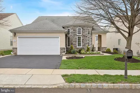 1105 Maxwell Mnr, Warwick, PA 18974