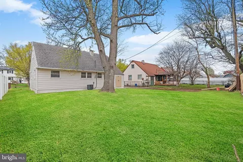 Exterior - 1102 Nancy Dr, Croydon, PA 19021 photo 1 of 5