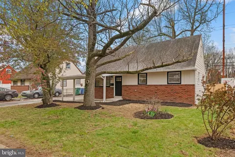 Exterior - 1102 Nancy Dr, Croydon, PA 19021 photo 5 of 5
