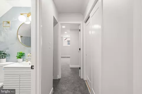 Entry Way - 1102 Nancy Dr, Croydon, PA 19021 photo 7 of 8