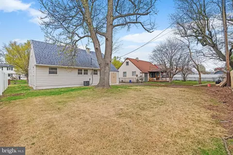 Exterior - 1102 Nancy Dr, Croydon, PA 19021 photo 2 of 5