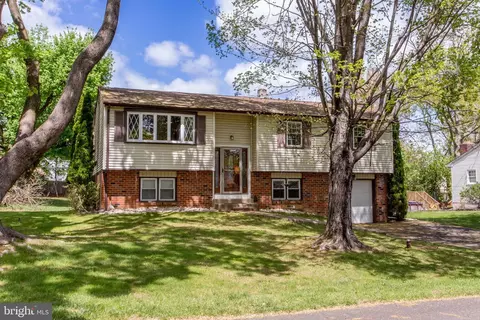 316 Crestwood Ave, Feasterville Trevose, PA 19053