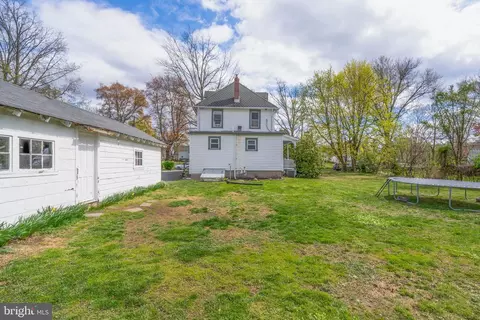 Exterior - 235 E Maple Ave, Langhorne, PA 19047 photo 6 of 6