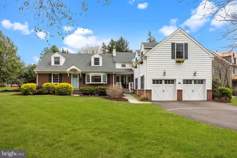 407 Edgeboro Dr, Newtown, PA 18940