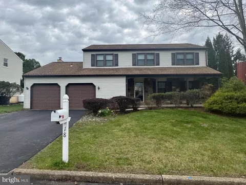 18 Choate Ct, Langhorne, PA 19047