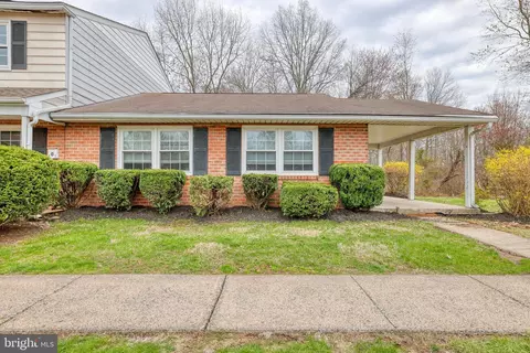 12 Stonegate Vlg, Quakertown, PA 18951