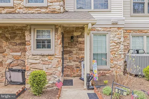 510 Remington Ct, Chalfont, PA 18914