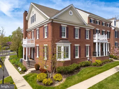 301 Worstall Aly, Newtown, PA 18940
