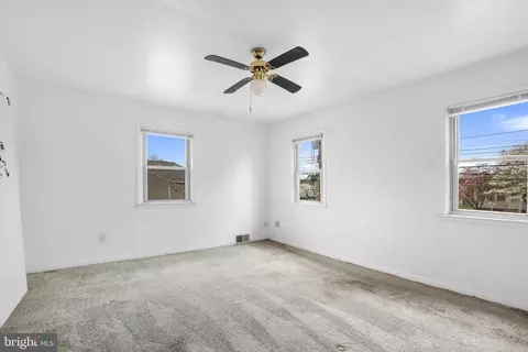 Bedroom - 214 State Rd, Croydon, PA 19021 photo 4 of 5