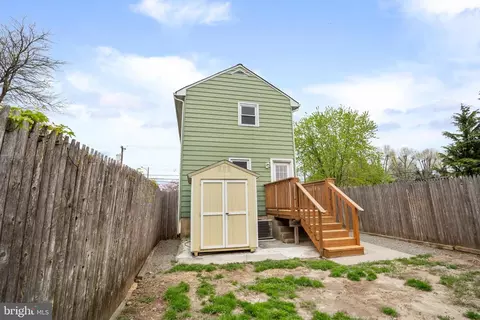 Exterior - 214 State Rd, Croydon, PA 19021 photo 3 of 4