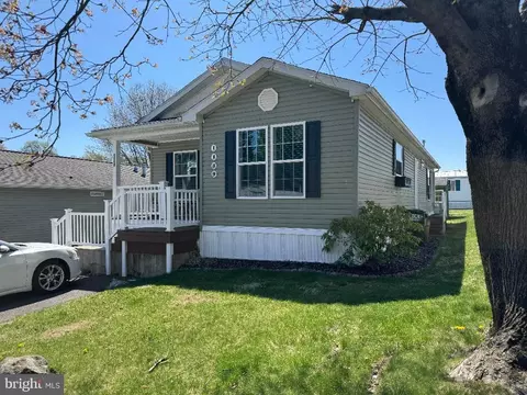 1139 Willow Dr, Feasterville Trevose, PA 19053