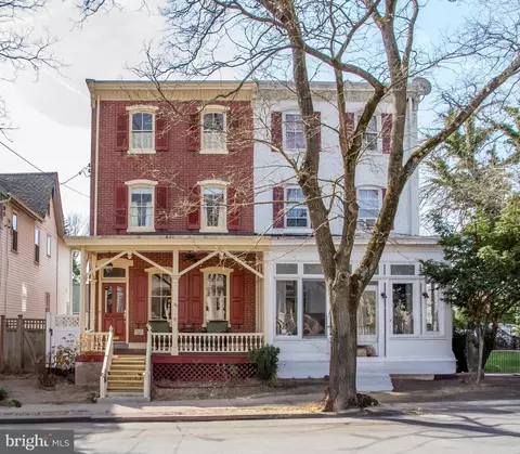 36 S Clinton St, Doylestown, PA 18901