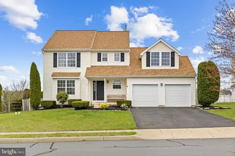 2470 Marshall Dr, Quakertown, PA 18951
