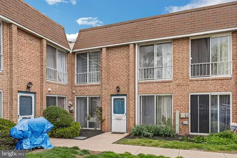 510 Germantown Ct, Warminster, PA 18974