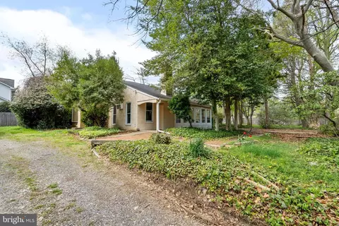628 Hulmeville Rd, Langhorne, PA 19047