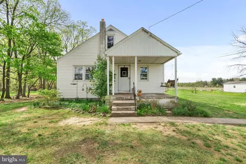 503 Schoolhouse Rd, Sellersville, PA 18960