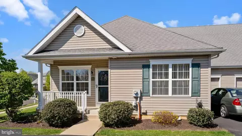 184 Harmony Ct, Bensalem, PA 19020