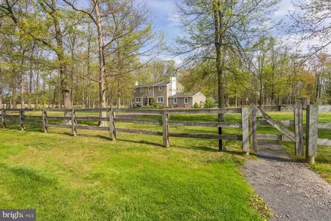 161 Dark Hollow Rd, Pipersville, PA 18947