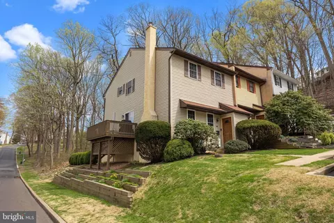 446 E Stoney Hill Ct #E, Feasterville Trevose, PA 19053