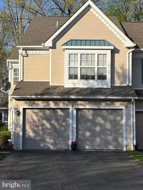 45 Cypress Pl, Newtown, PA 18940