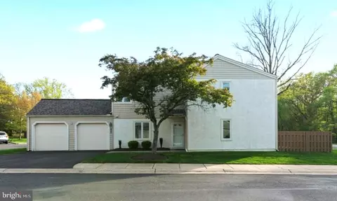 417 Henley Ct, Doylestown, PA 18901