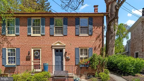 107 Mercer St, Newtown, PA 18940