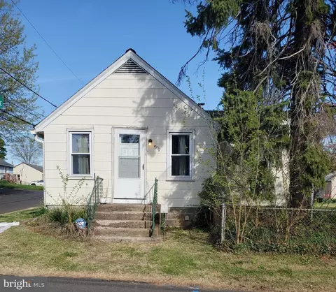 4304 Chestnut Ave, Feasterville Trevose, PA 19053