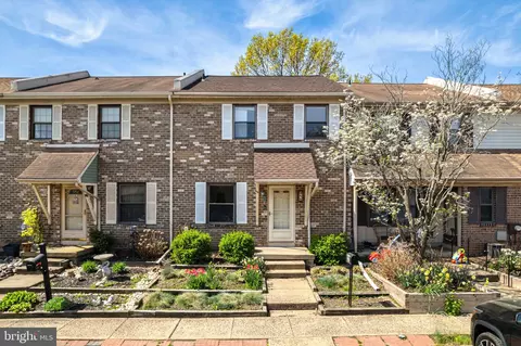 988 Beechwood Pl, Warminster, PA 18974