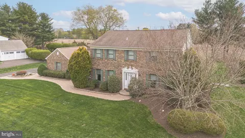 63 Bailey Dr, Washington Crossing, PA 18977