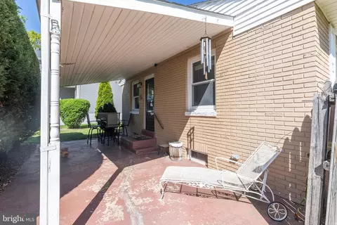 Exterior - 302 Spring Ave, Croydon, PA 19021 photo 2 of 3